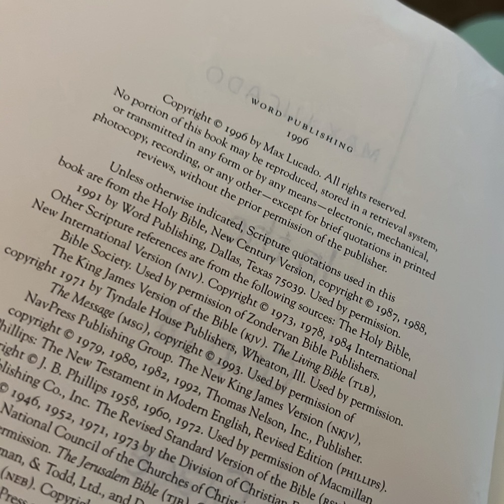Books - Picture 3 of 6